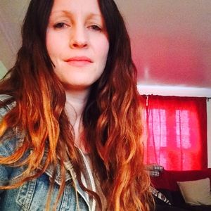 Meet your Posher, Alycia